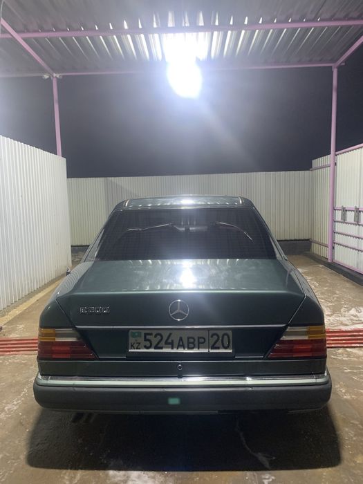 Мерседес 124