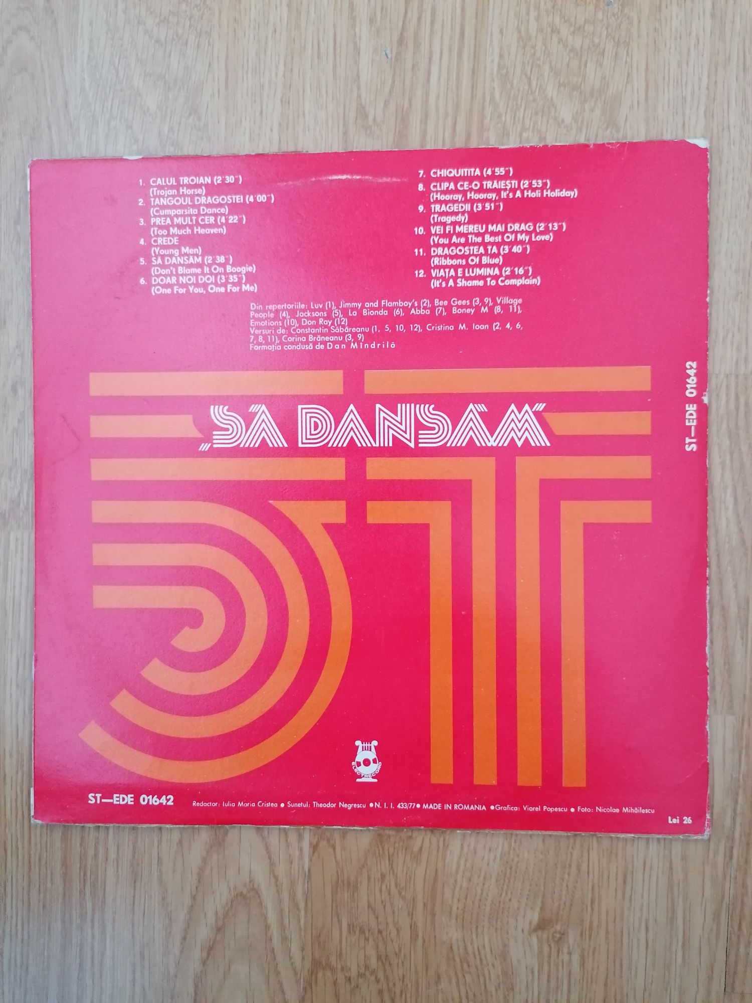 Vinyl 5T - Sa dansam (1980), Electrecord