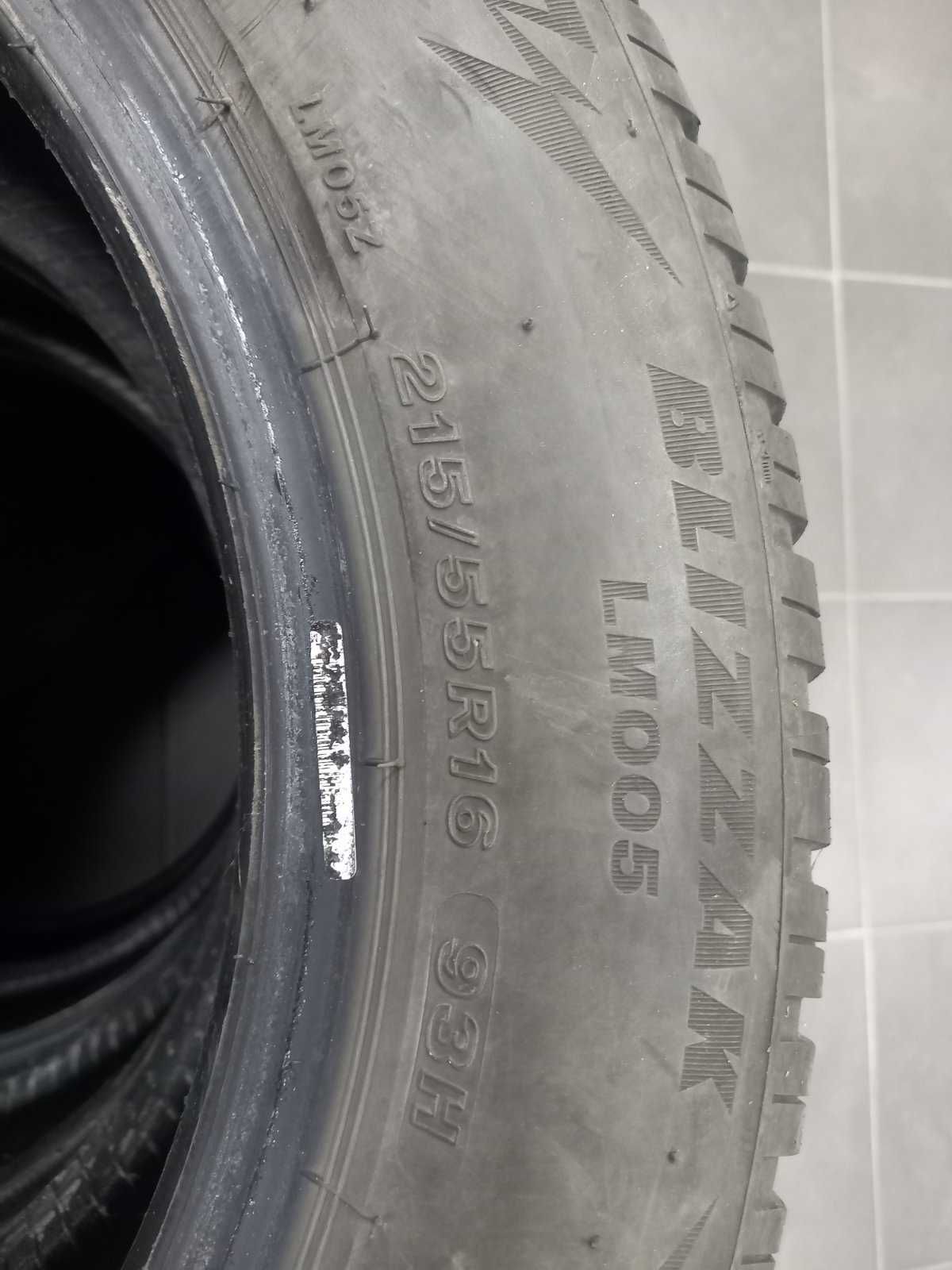 215/55/16 Bridgestone 200лв 4бр зимни