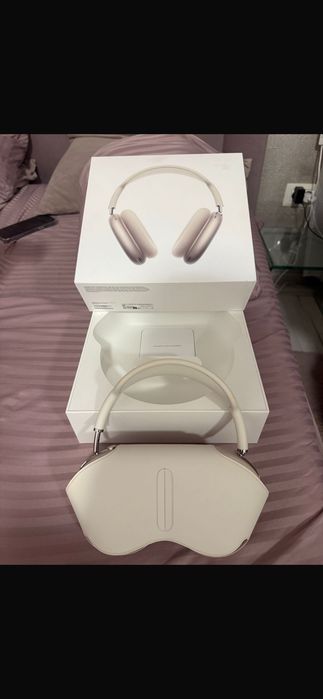 AirPods Max Starlight