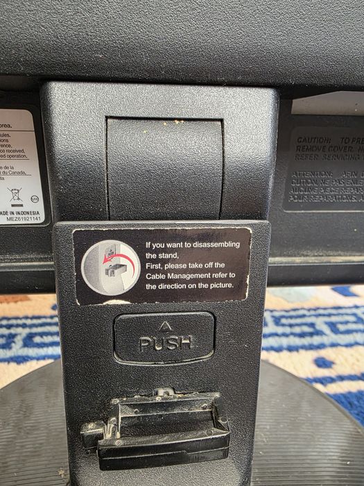 LG Монитор на компьютер