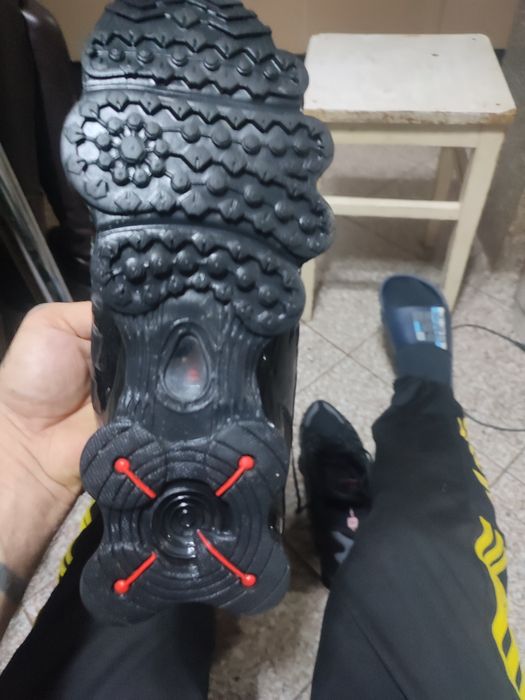 Nike shox barbatesti 43