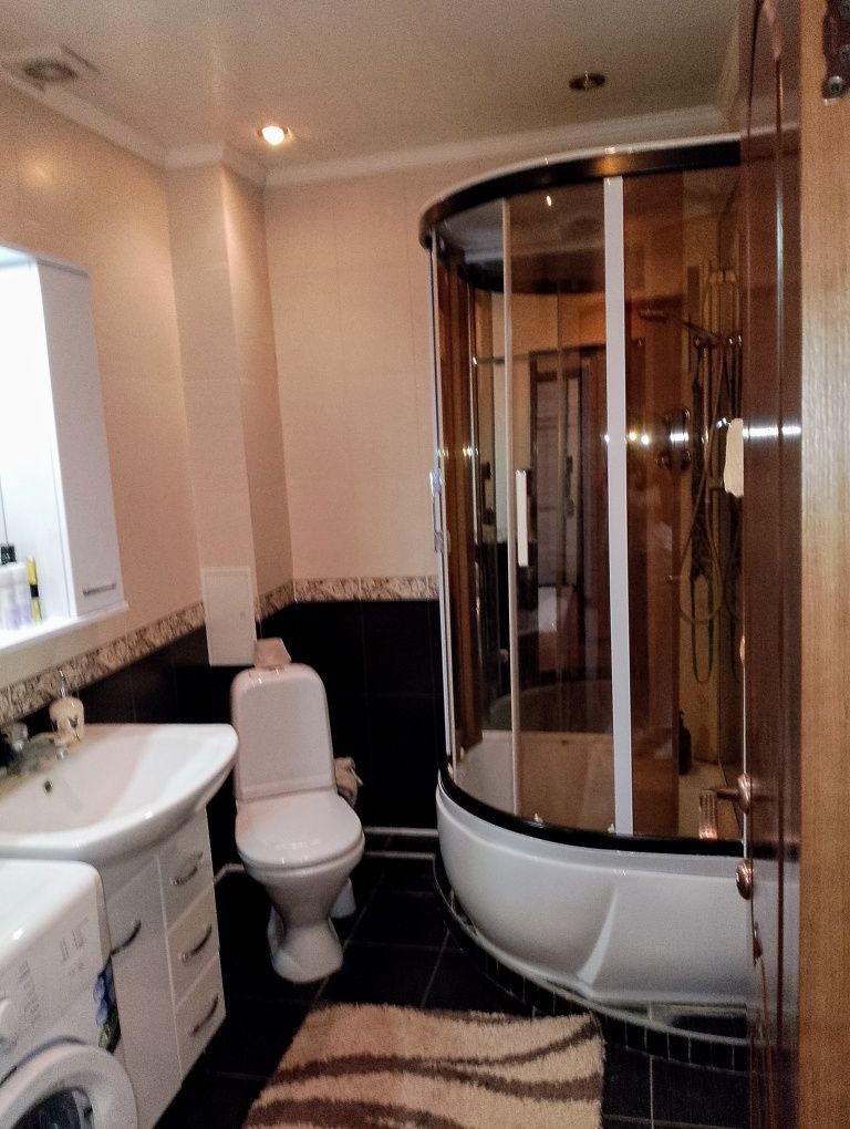 Продам 2 ком кв 67 м2 в микрорайоне Астана