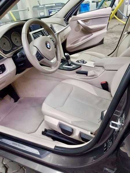 BMW Seria 3 din 2012 Aprilie