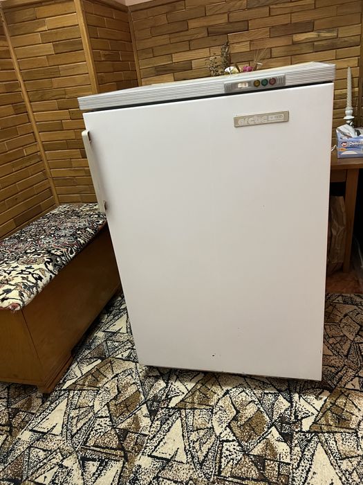 Lada frigorifica artic cu 4 sertare