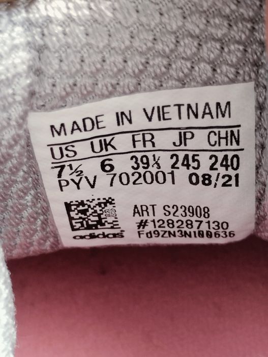 Нови Adidas Ultraboost 21 COLD.RDY  Дамски Маратонки Номер 39 1/3