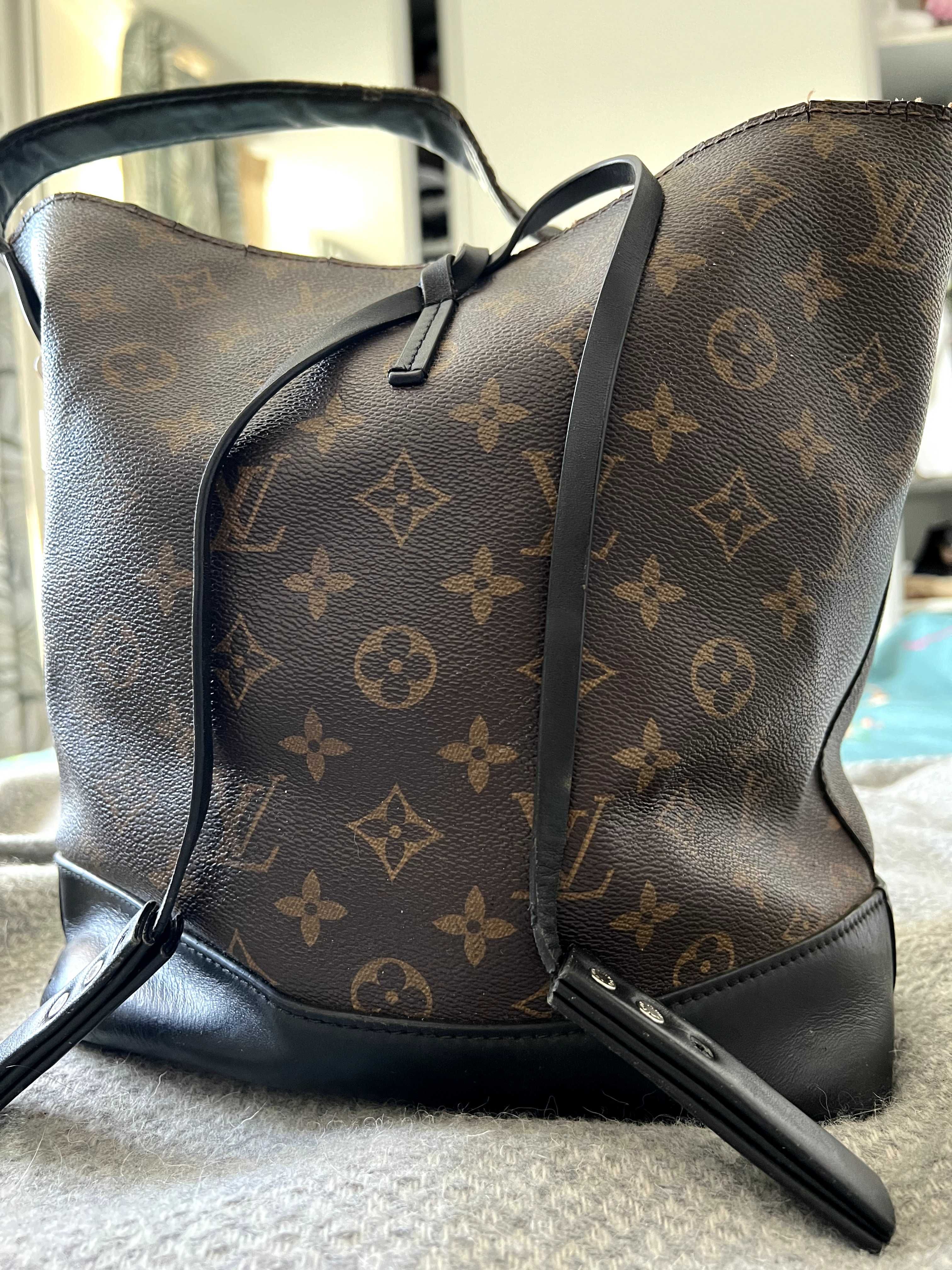 Geanta Louis Vuitton