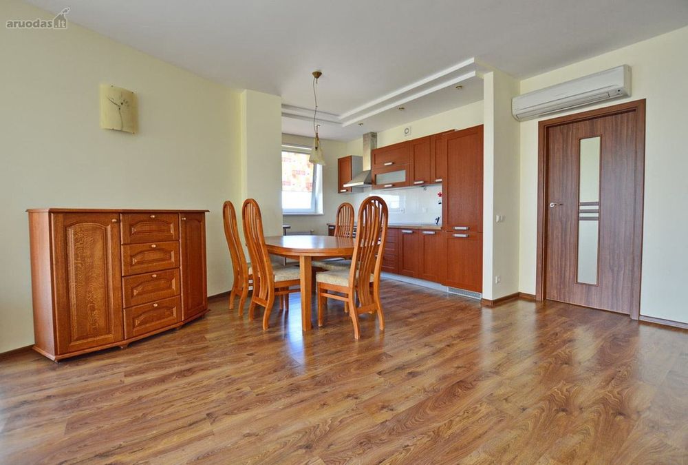 Двустаен апартамент в кв. Банишора