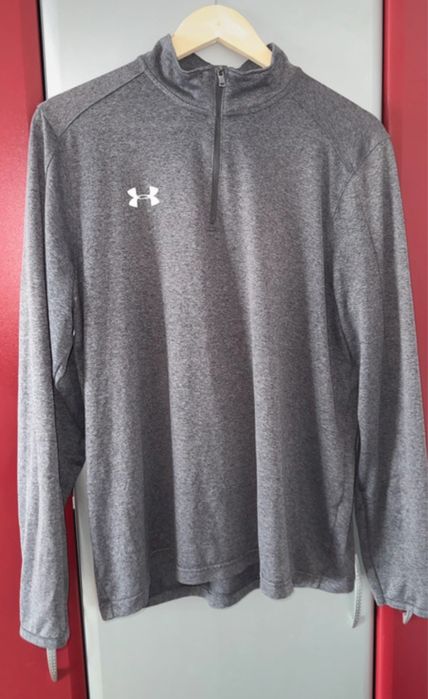 53 Bluza sport Under Armour