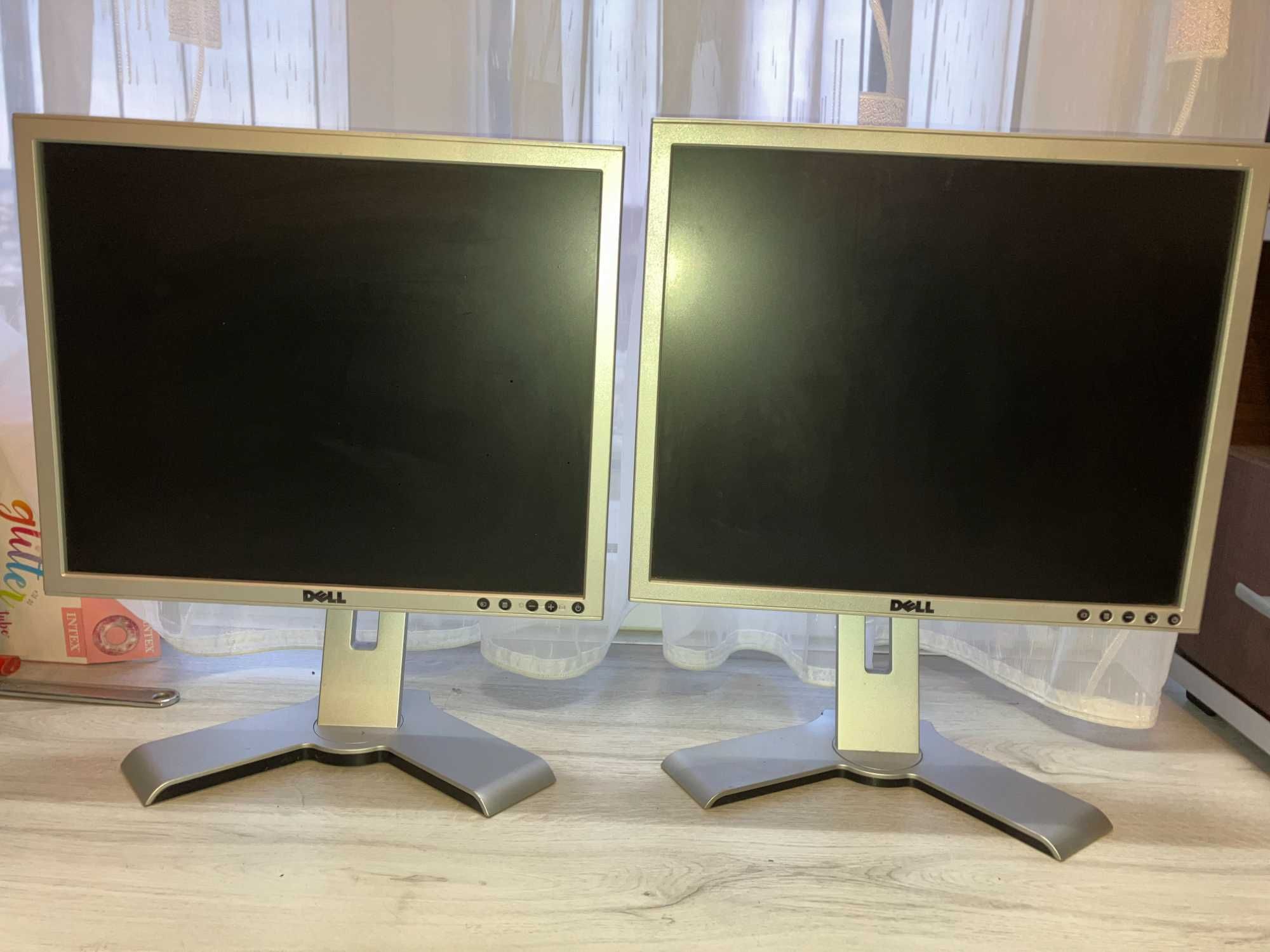 3 buc.Monitoare LCD 19"format 4:3 Dell, Samsung, Philips in stare buna