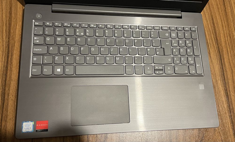 Laptop Lenovo V330-15IKB Windows 11