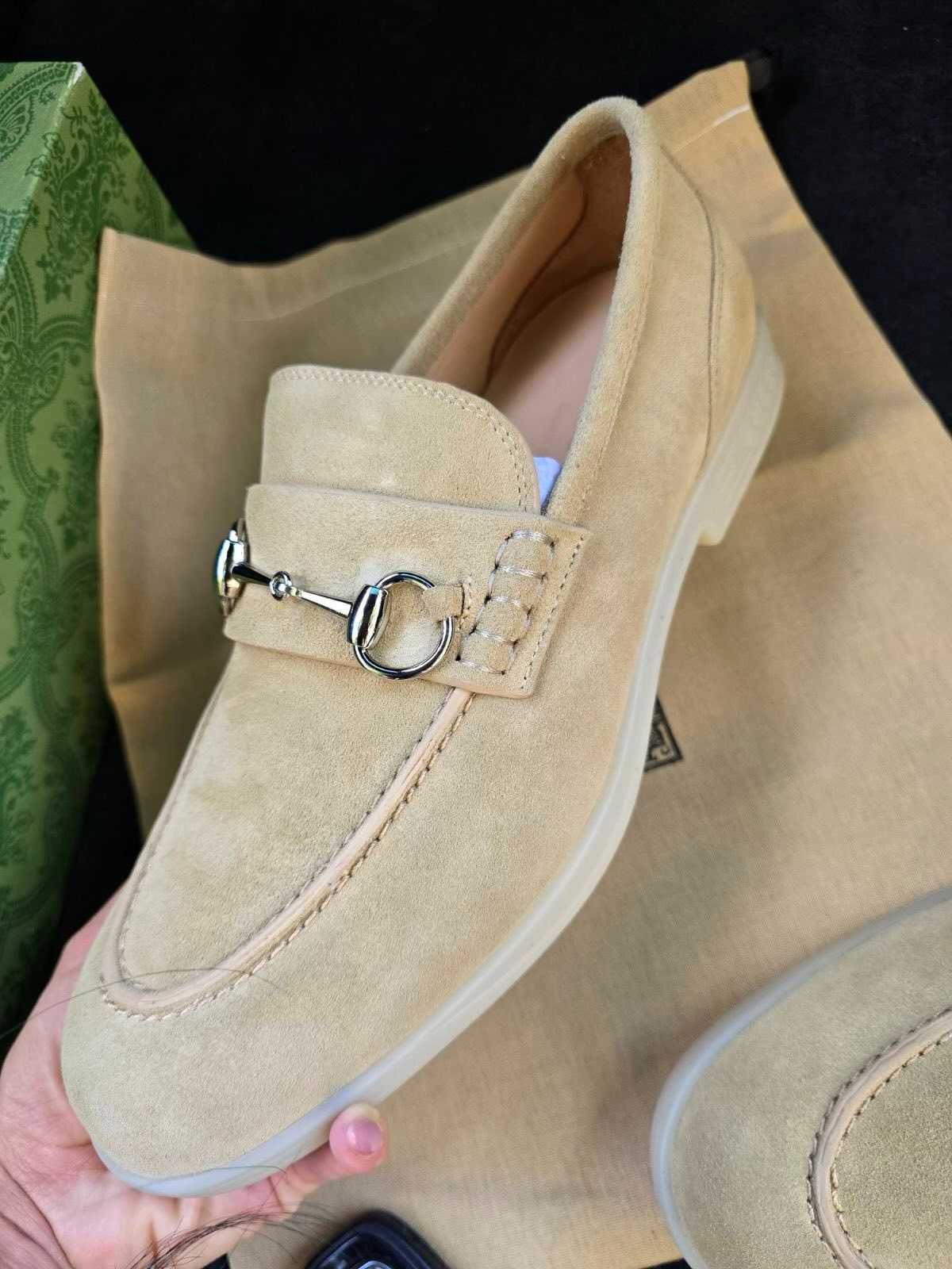 Налични велурени мокасини GUCCI Horsebit