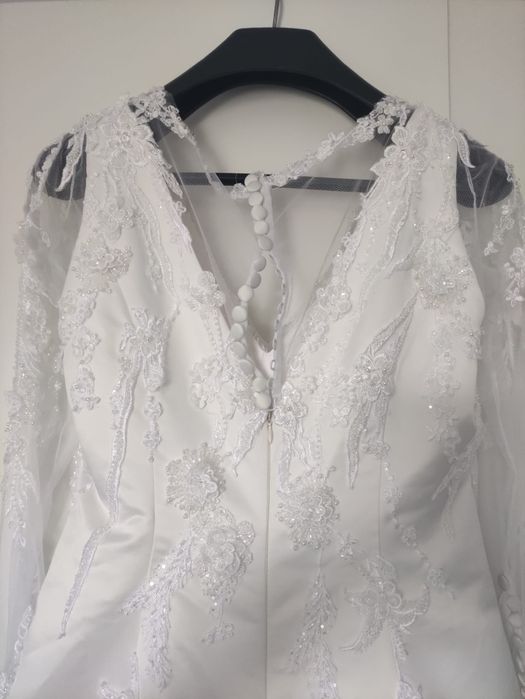 Vand rochie de mireasa