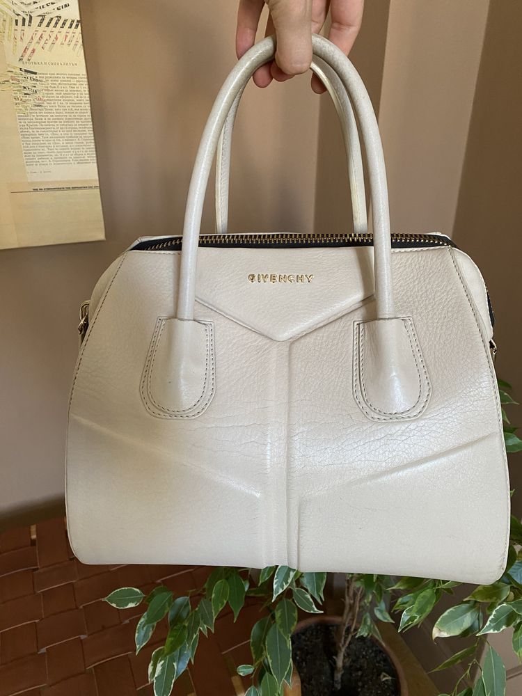 Чанта Givenchy бяла естествена кожа