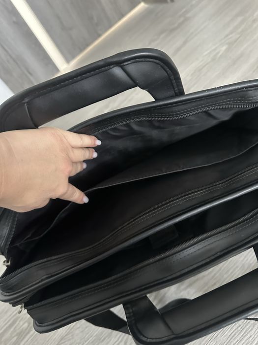 NOU!!! HP geanta piele pt laptop