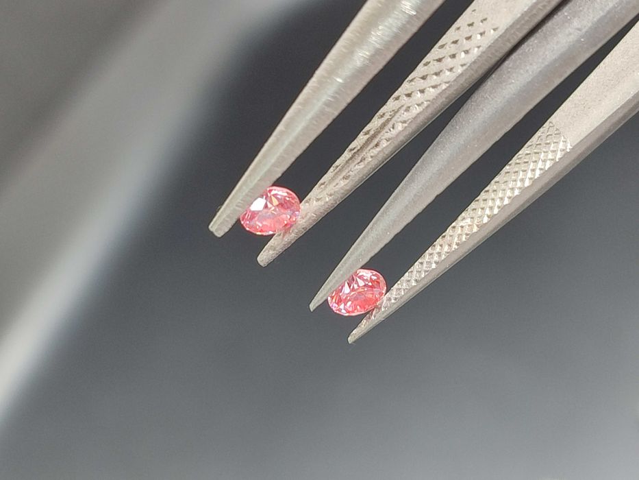 Розови Диаманти създадени в лабораторни условия