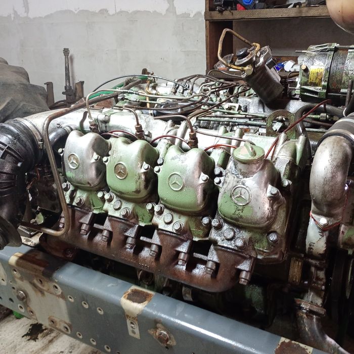 Vând motor Mercedes măgăruș