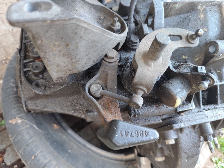 Пежо 407 Ръчна петстепенна скоростна кутия