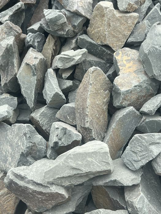 Piatra sparta (concasata) pentru strazi drumuri si piatra  decorativa