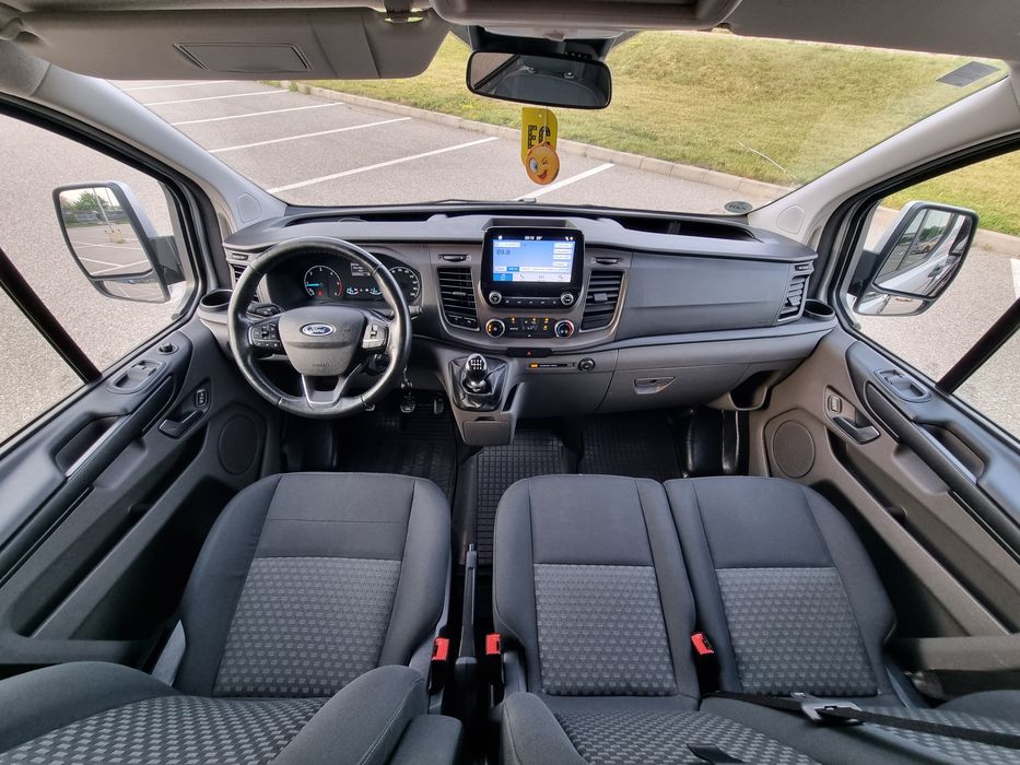 Ford Transit Custom 2018/ Climă față-spate/ 8+1 locuri/ 2.0 diesel 130