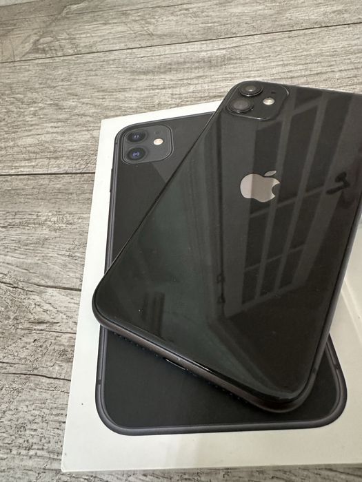 iPhone 11, 128 GB черный