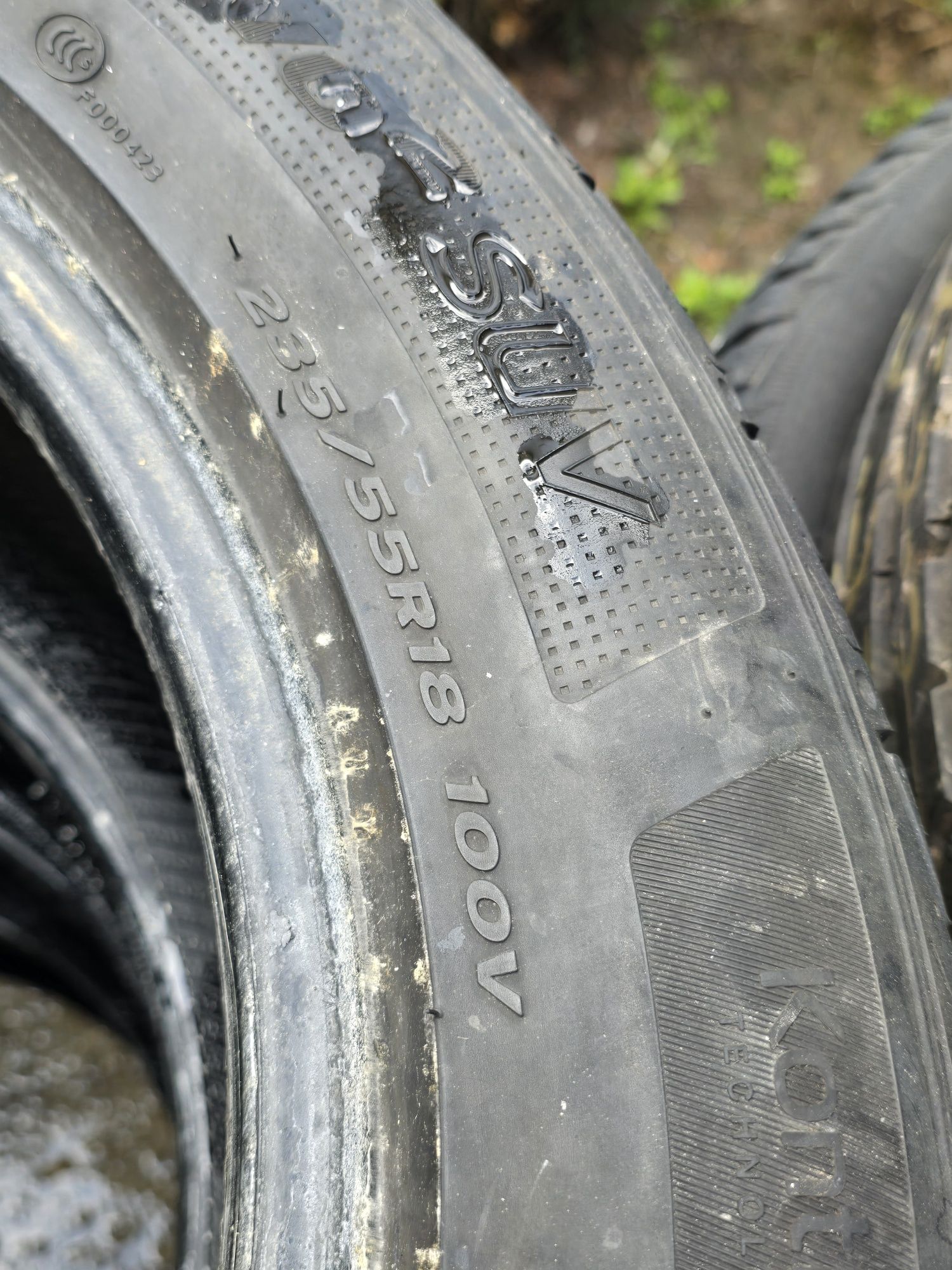 4 Броя 235/55/18 Hankook 2x5mm 2x4,8mm