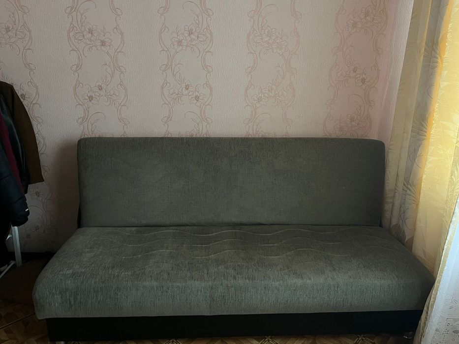 Продам диван книжка
