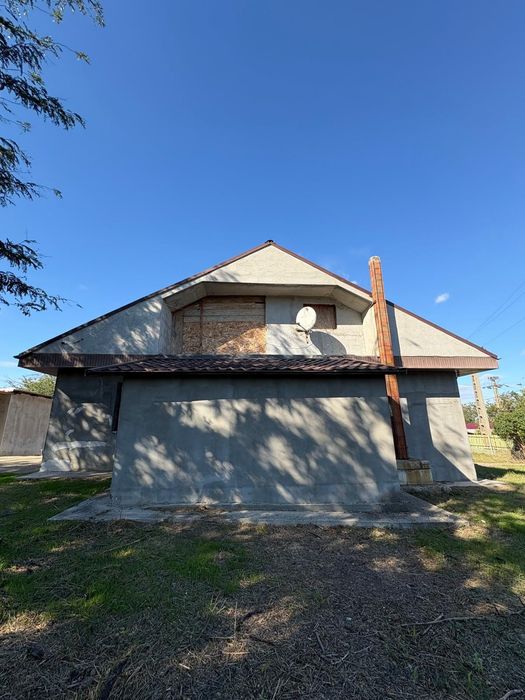 Casa de vanzare Carja