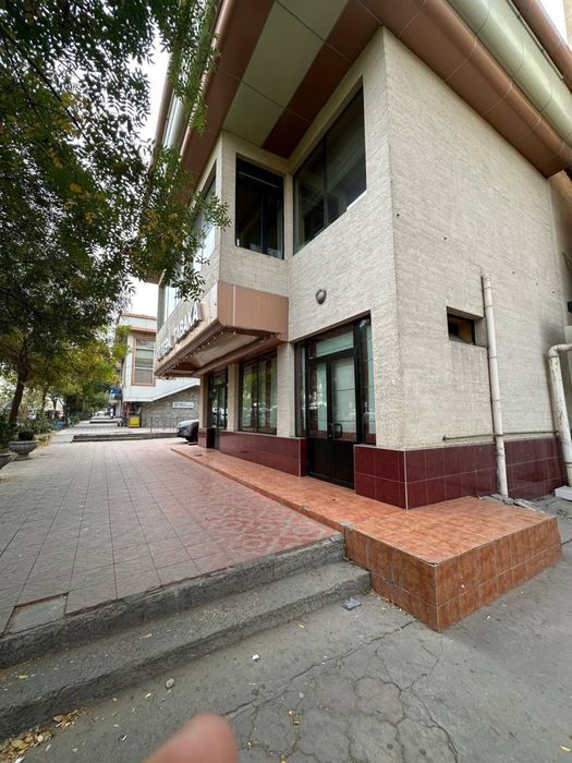 1-Линия Ор: Спорт Товар Здания 3 этаж 360 кв.м 1.3 соток