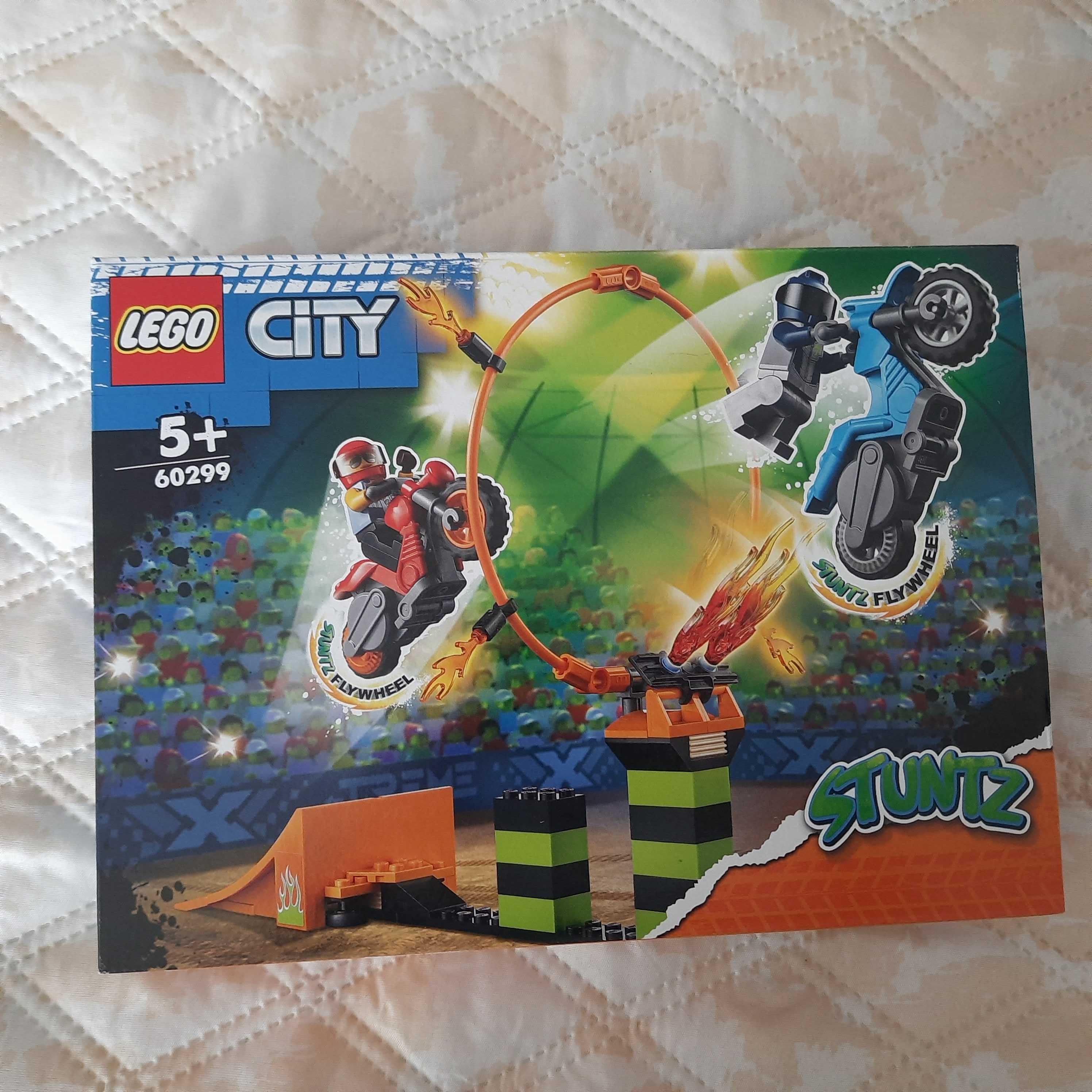 Ново LEGO City Stunt 60299 - Каскадьорско състезание