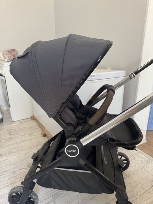 коляска сатылады. таза, көп ұсталмаған