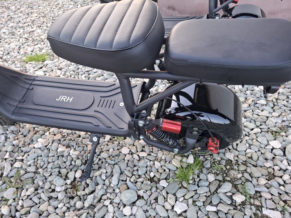 2 mini scutere electrice de vanzare noi cu garantie