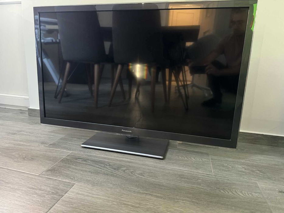 Телевизор Panasonic TX-L42ET5E