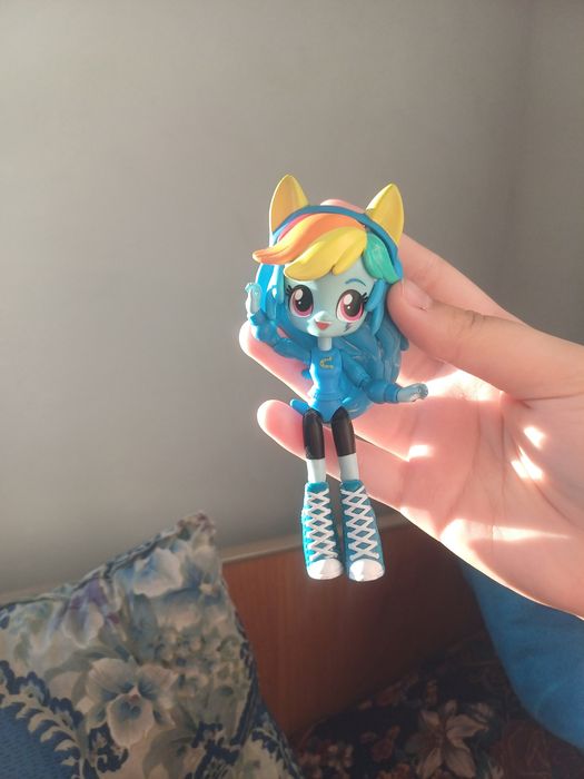 My Little Pony: Equestria Girls
