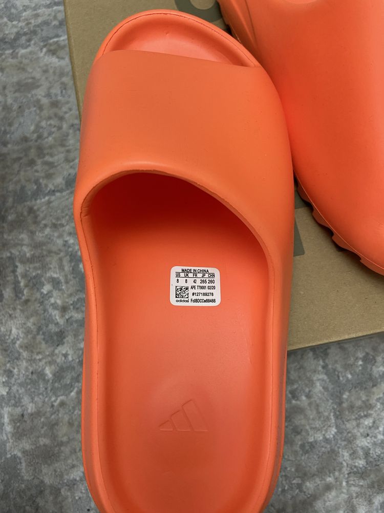 Yeezy Slides Enflame Orange