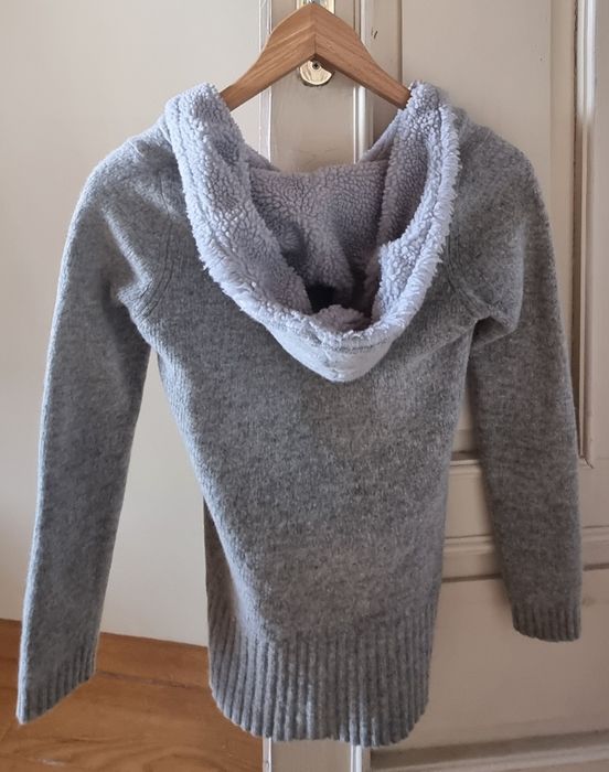 ZARA 100% вълна суитшърт с качулка