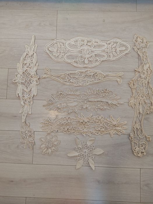 Față de masă și mileuri macrame