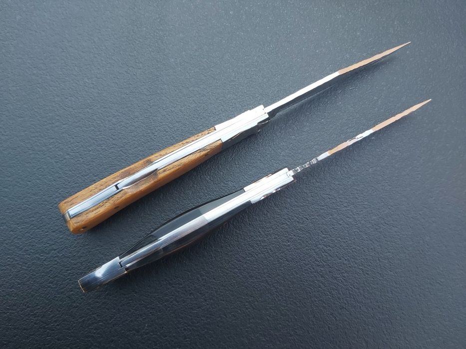 Сгъваем нож с гравирано острие и дръжка,M104