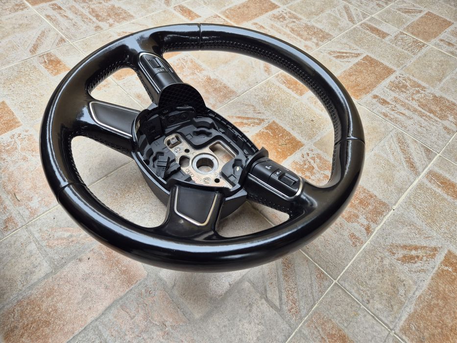 Волан Audi A4 A5 Q5 2008 - 2015г в комплект с Airbag