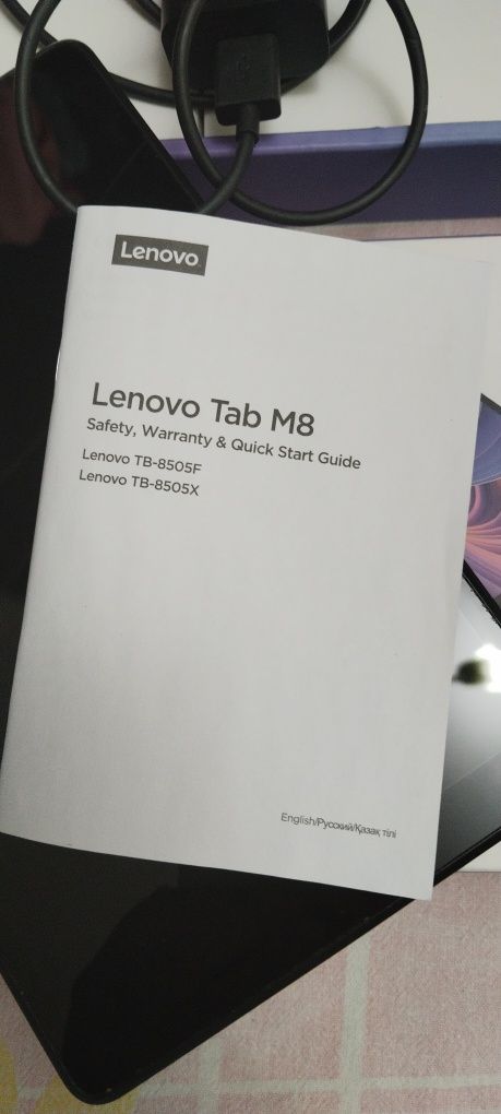 Планшет Lenova tabM8 hd