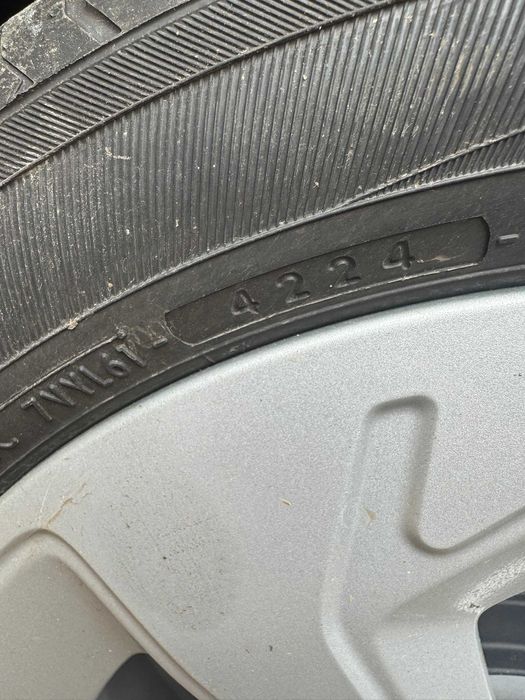 Anvelope YOKOHAMA 185/55 R16 BLUEARTH ES32 83V