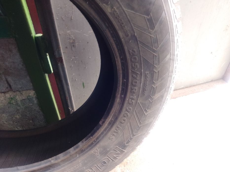 Продам шины зимние