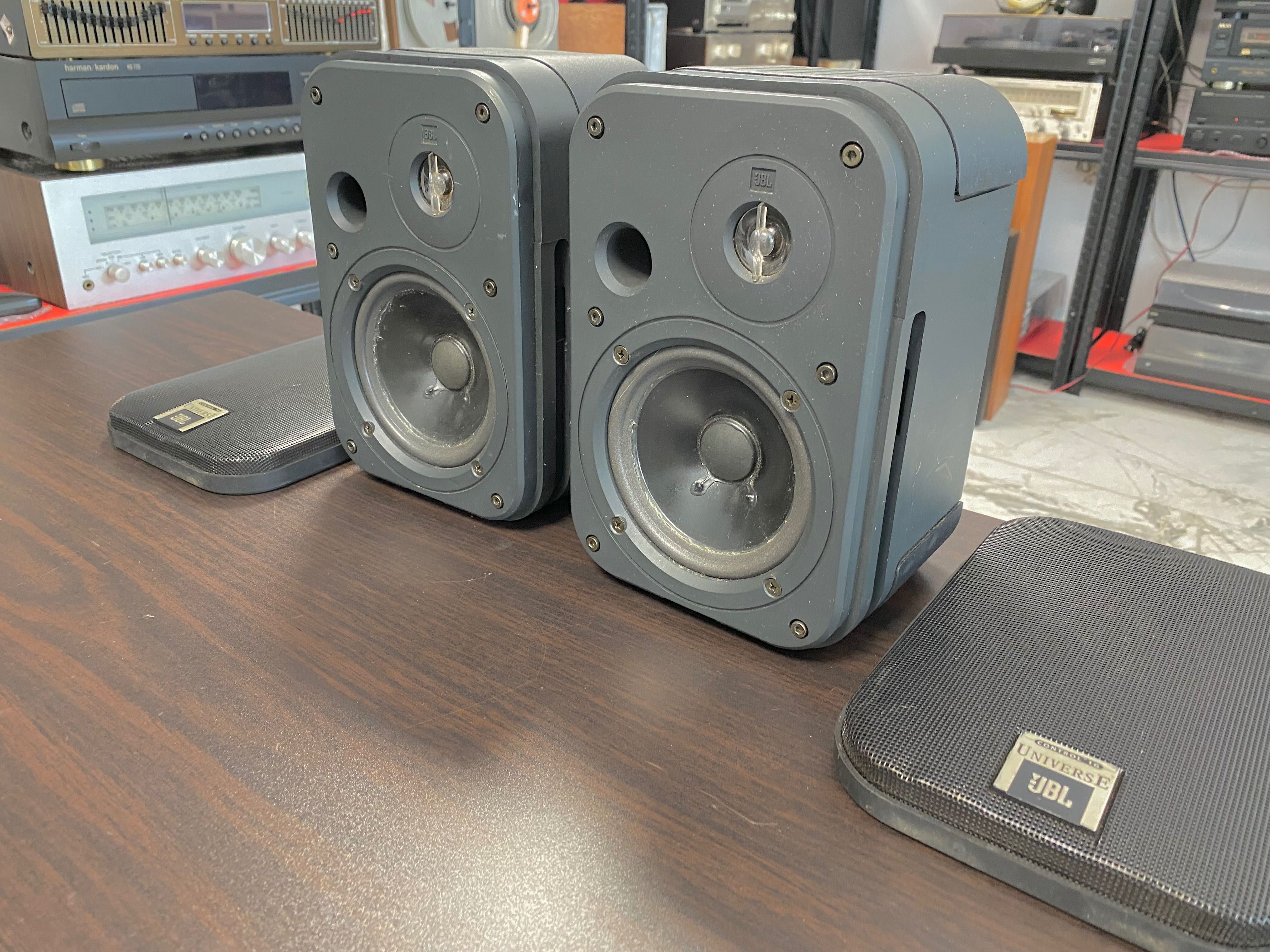 Тонколони JBL Universe