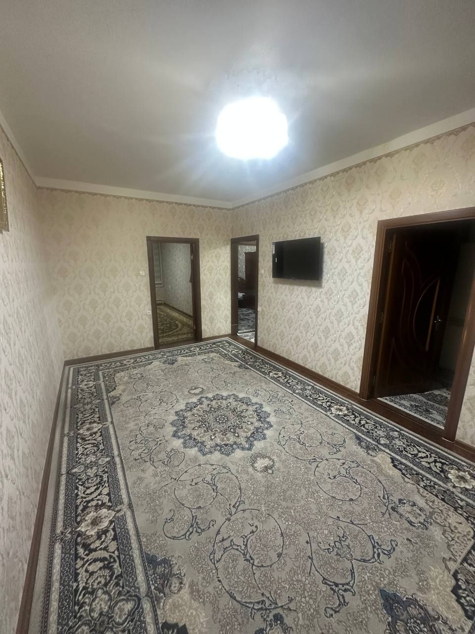 Чилонзор 20 квартал 3/2/9 оила загс такалган нархи