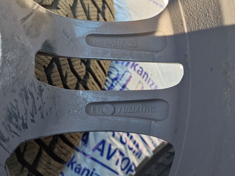 Гуми с Джанти Ауди А7 235/55 R 17 Nokian 2021 dot