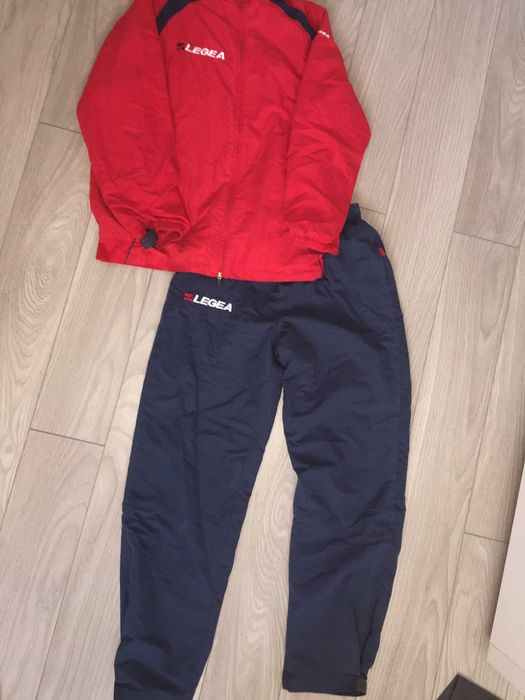 Trening Legea ca nou, purtat de doua ori, marimea L