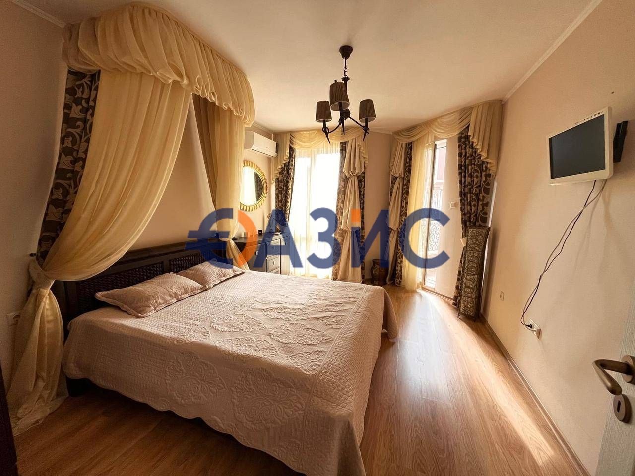 Продава се Тристаен апартамент в к.к. Слънчев бряг - 90 кв.м за 1612 €/кв.м - Снимка #6