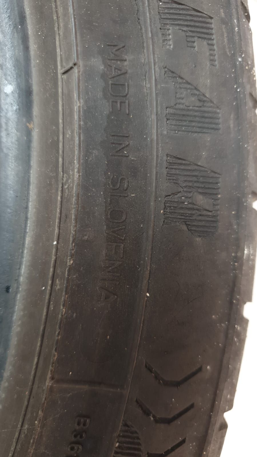 Ocazie !! 4 Anvelope Vară  215/45/R16 Goodyear