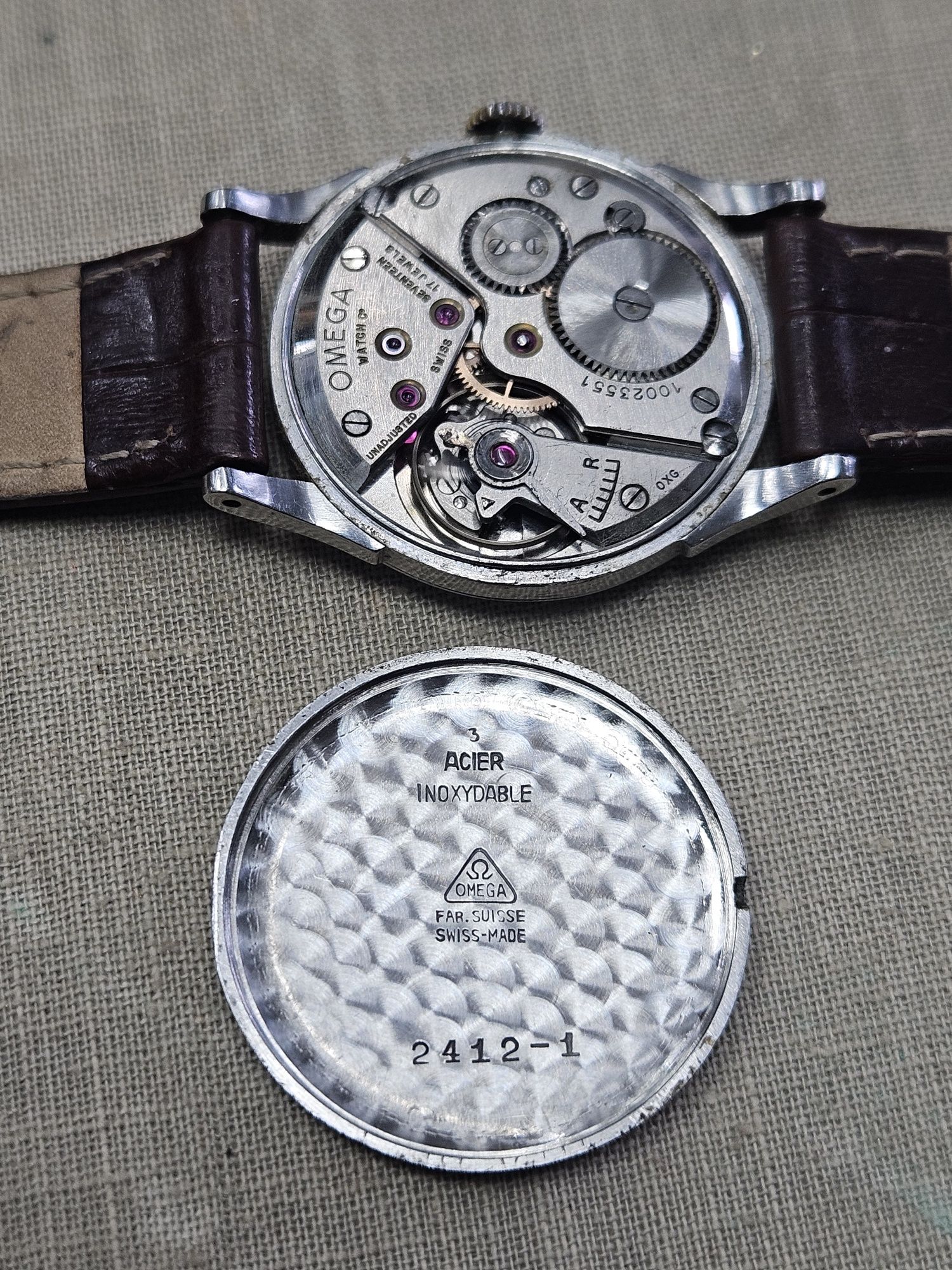 Omega ръчен часовник .