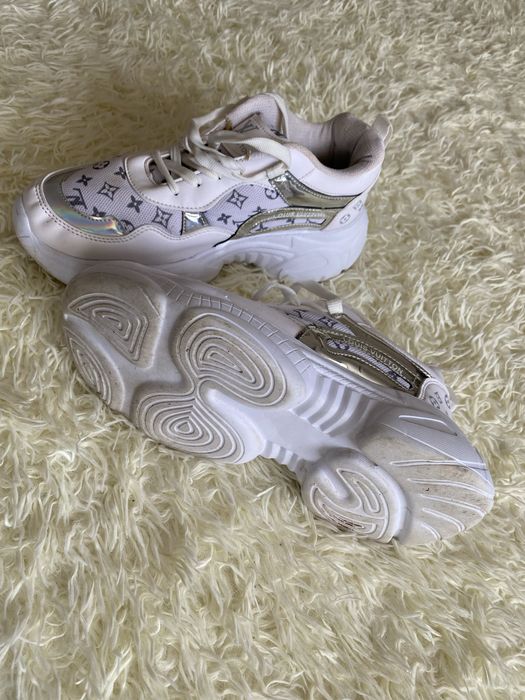 Adidasi super comozi si usori